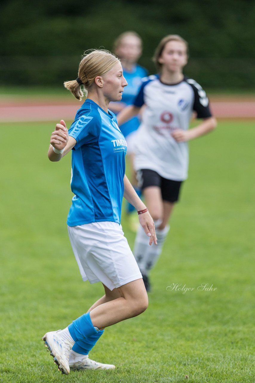 Bild 335 - wBJ VfL Pinneberg - Germania Schnelsen : Ergebnis: 15:1